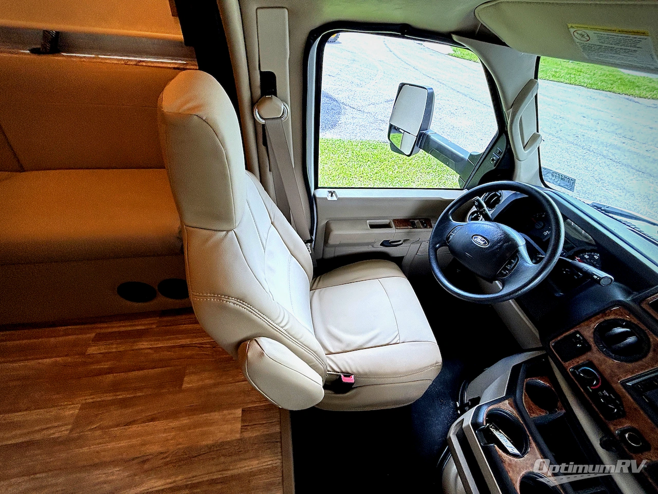 2016 Thor Quantum PD31 Photo 8