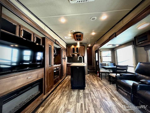 2019 Grand Design Reflection 303RLS RV Photo 3