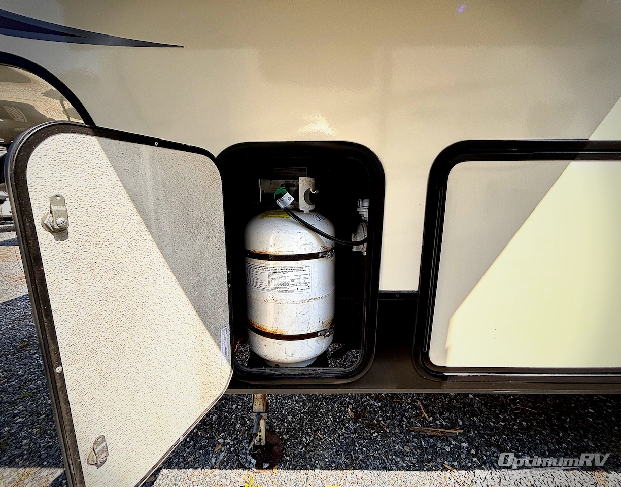 2019 Grand Design Reflection 303RLS Photo 1