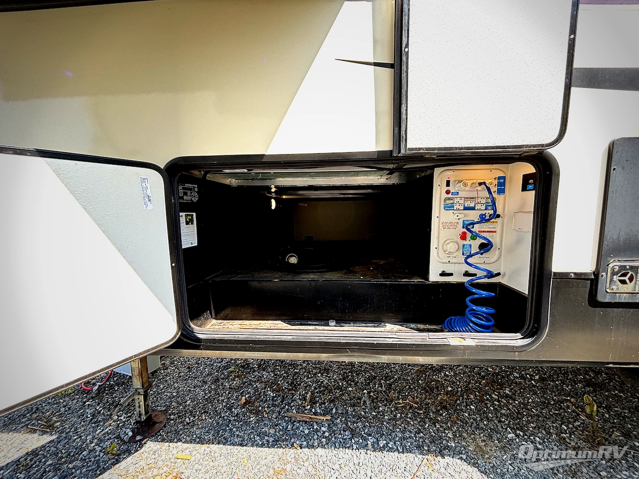 2019 Grand Design Reflection 303RLS Photo 14