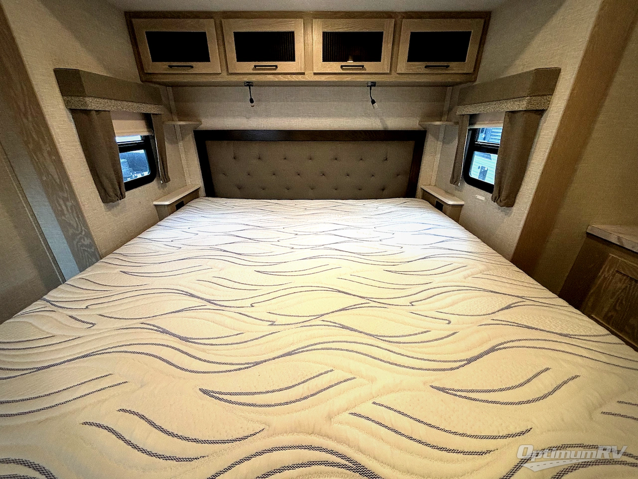 2023 Forest River Flagstaff Classic 832lKRL Photo 7
