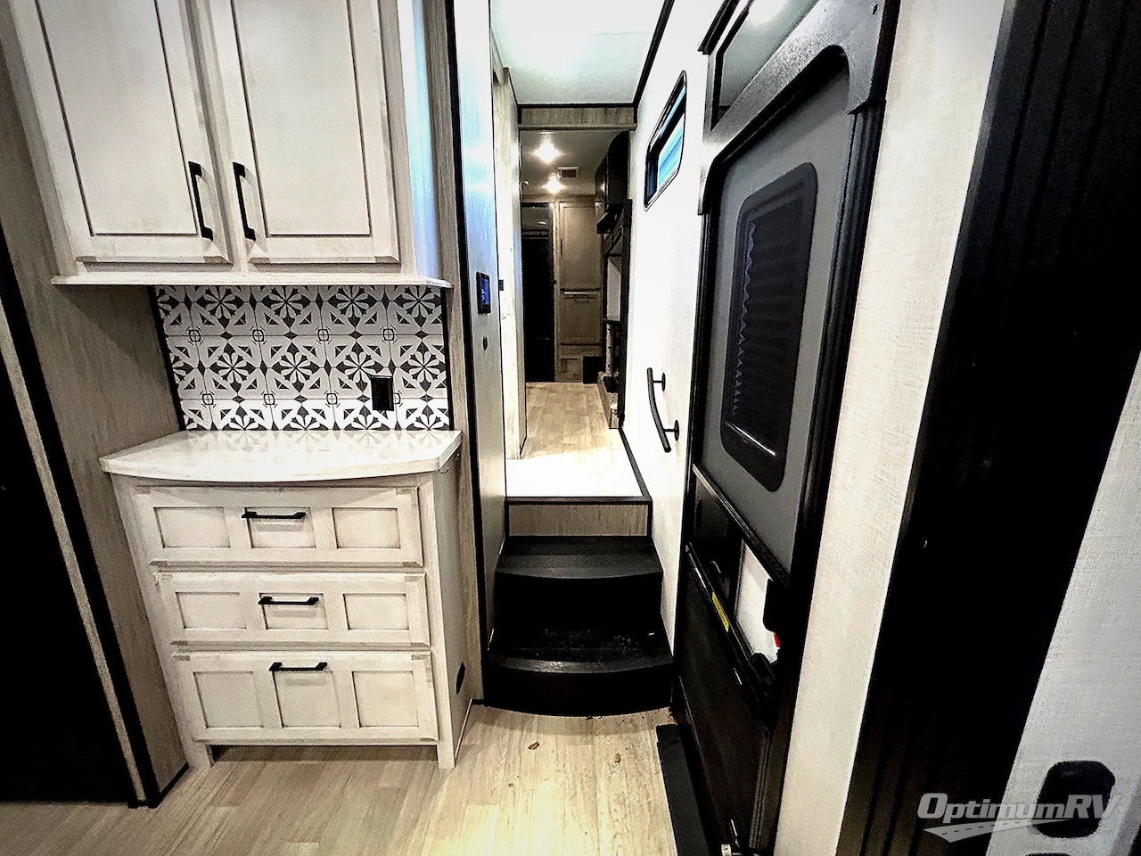 2023 KZ Durango Gold G358RPQ Photo 6