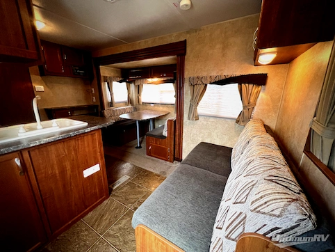 2011 Jayco Jay Flight 24FBS RV Photo 2