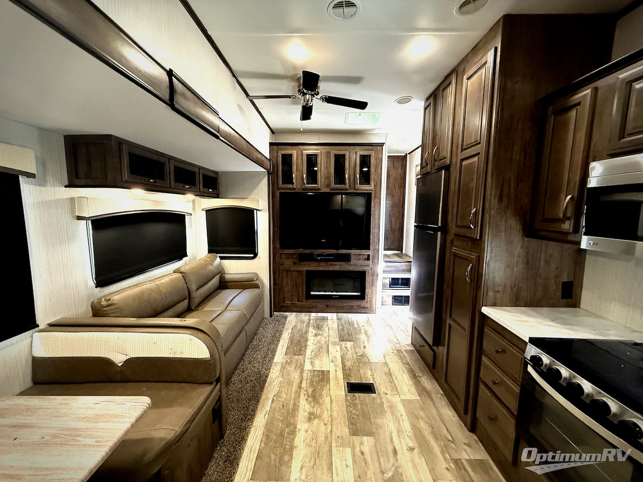 2020 Forest River Sierra 3330BH Photo 5
