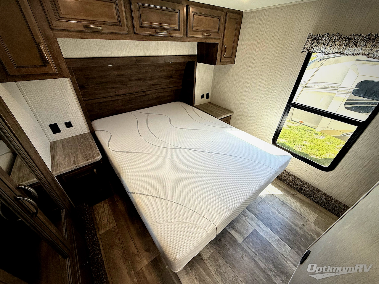 2020 Forest River Sierra 3330BH Photo 22
