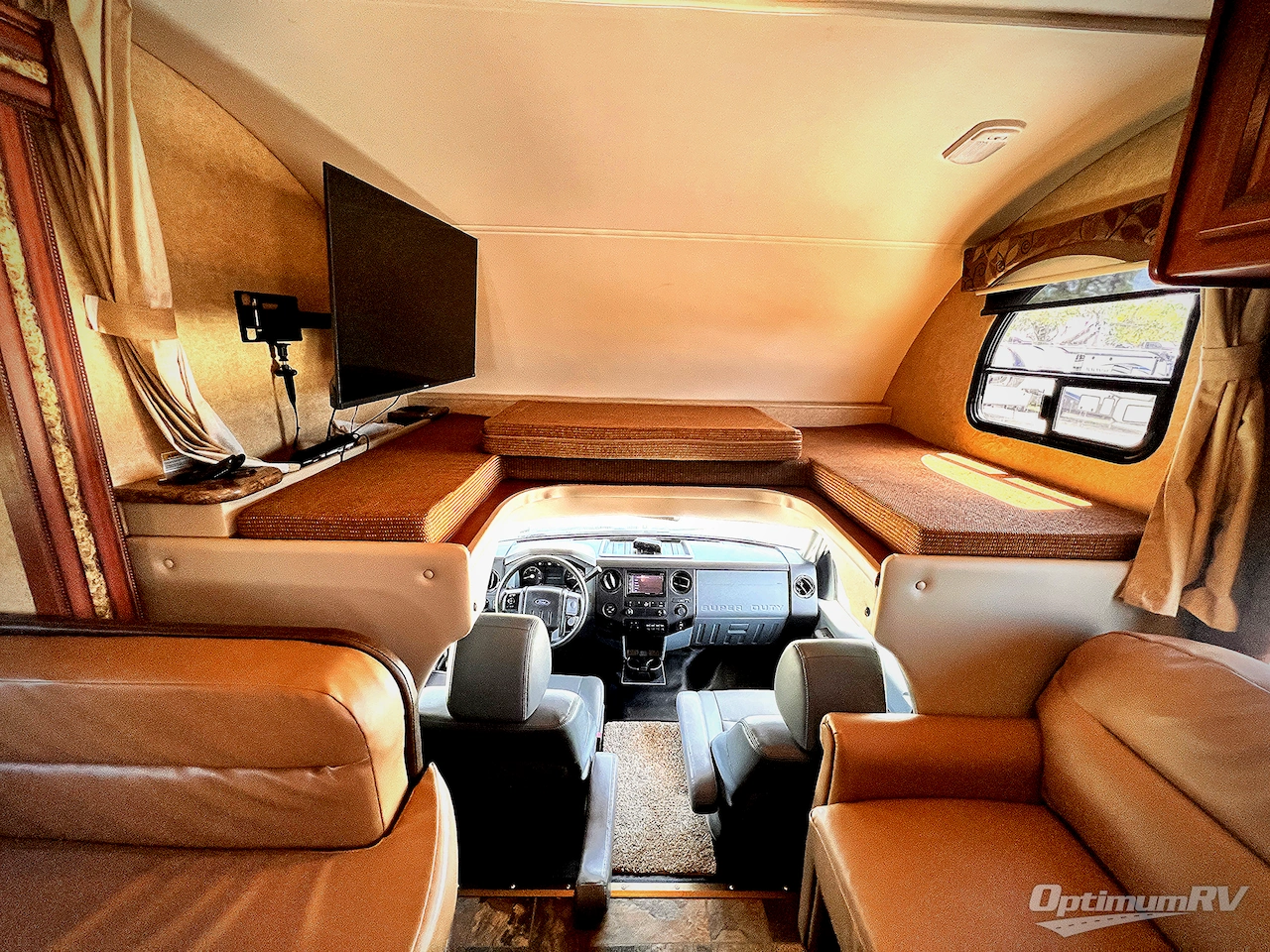 2014 Thor Four Winds Super C 33SW Photo 6