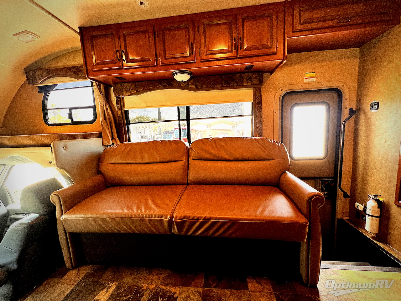 2014 Thor Four Winds Super C 33SW Photo 8
