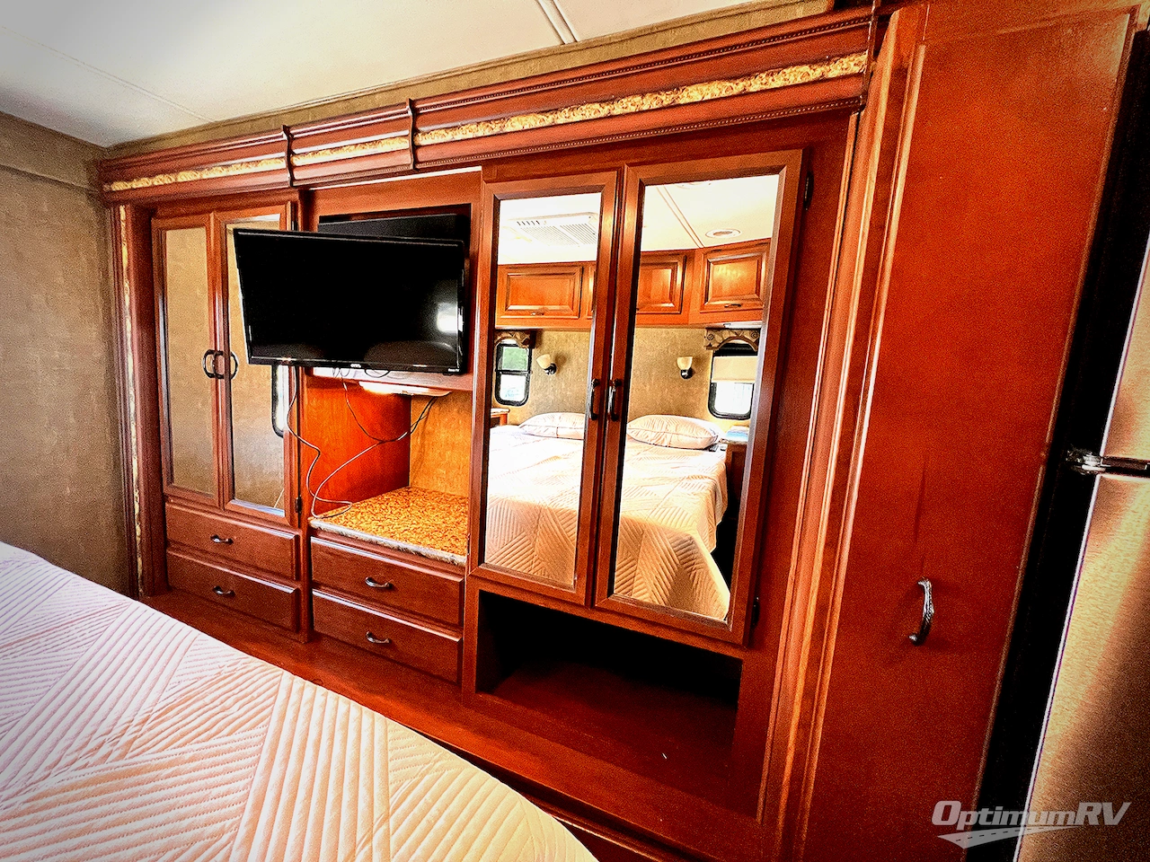 2014 Thor Four Winds Super C 33SW Photo 17