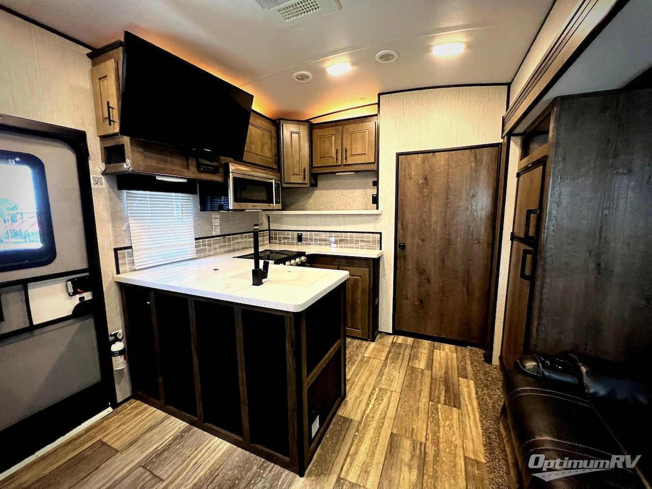 2021 Heartland Torque TQ T322 Photo 7