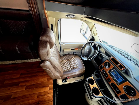 2017 Jayco Greyhawk 29MV RV Photo 2