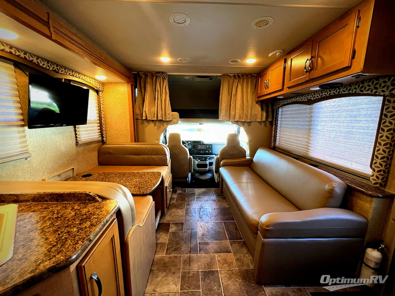 2017 Thor Four Winds 28Z Photo 4