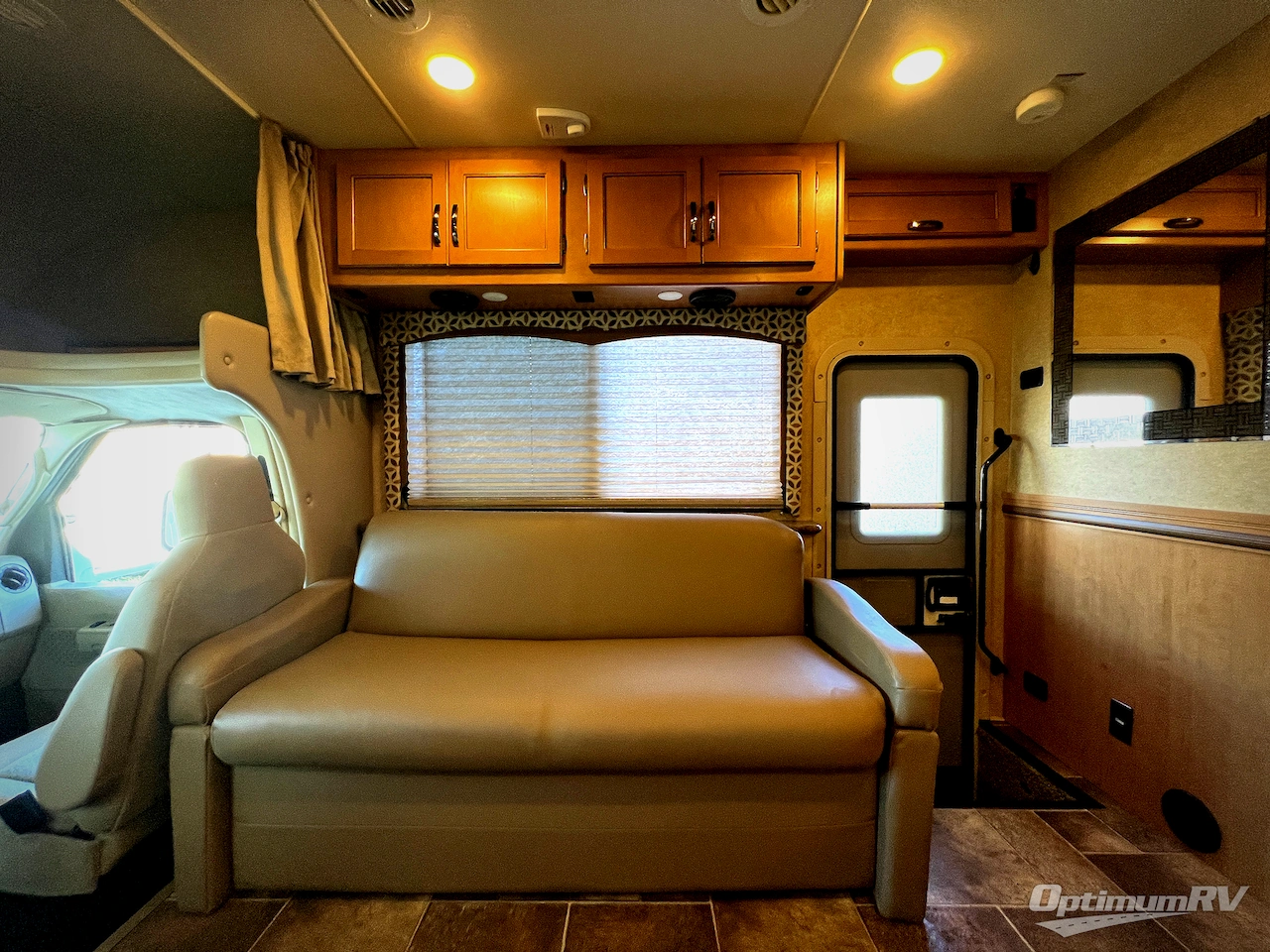 2017 Thor Four Winds 28Z Photo 7