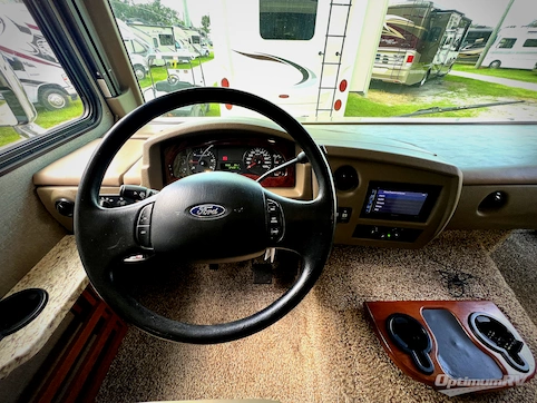 2018 Holiday Rambler Admiral 30U RV Photo 2