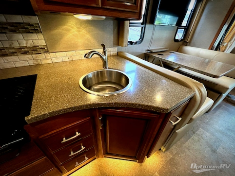 2018 Holiday Rambler Admiral 30U RV Photo 3