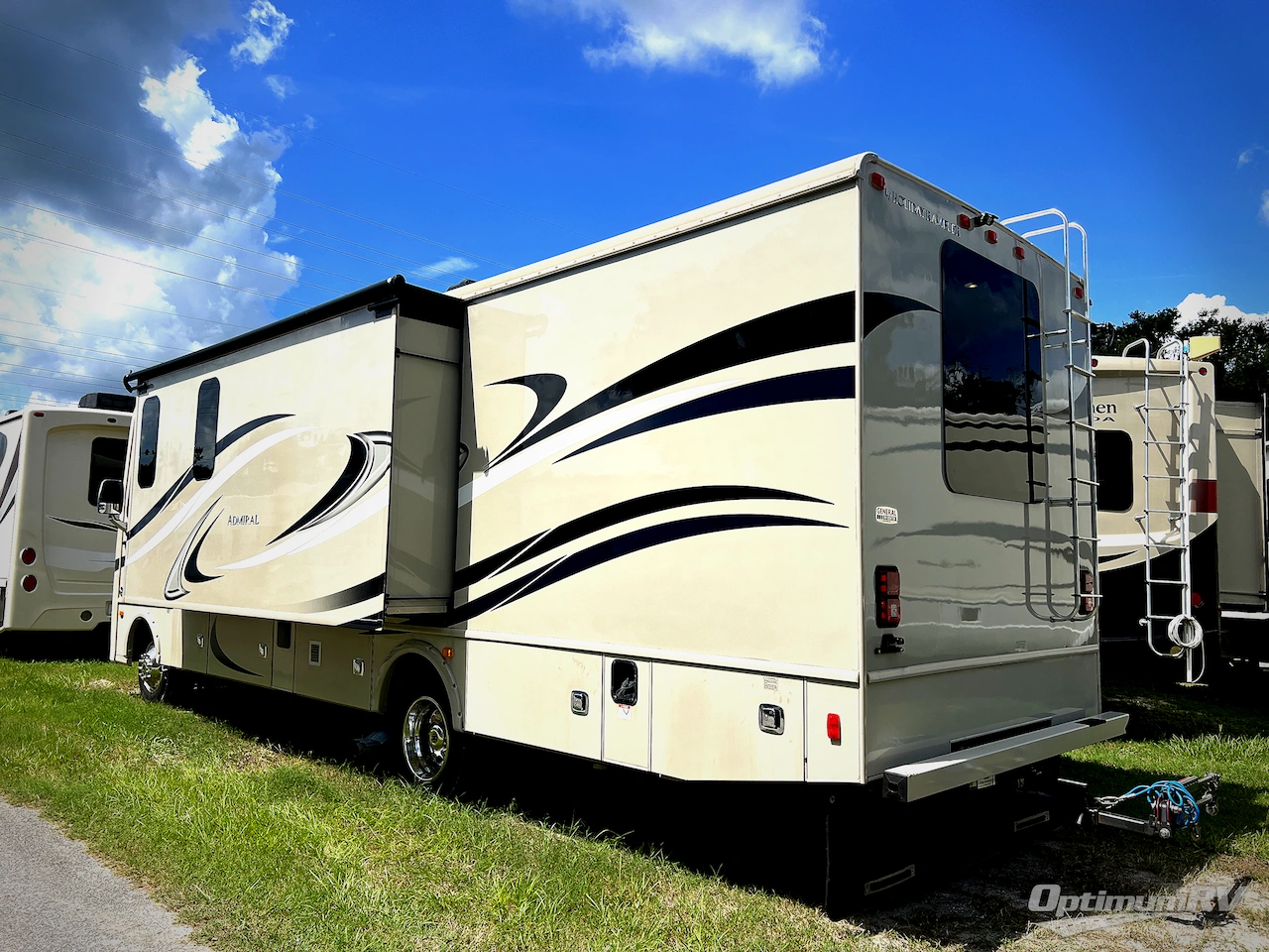 2018 Holiday Rambler Admiral 30U Photo 3