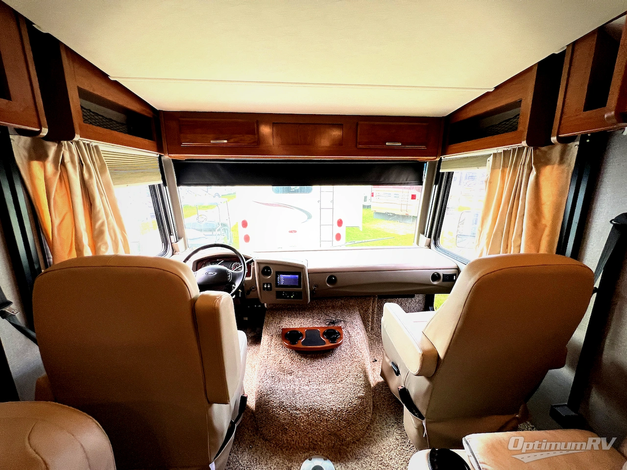 2018 Holiday Rambler Admiral 30U Photo 5