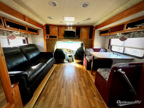 2004 Gulf Stream BT Cruiser 51250 RV Photo 2