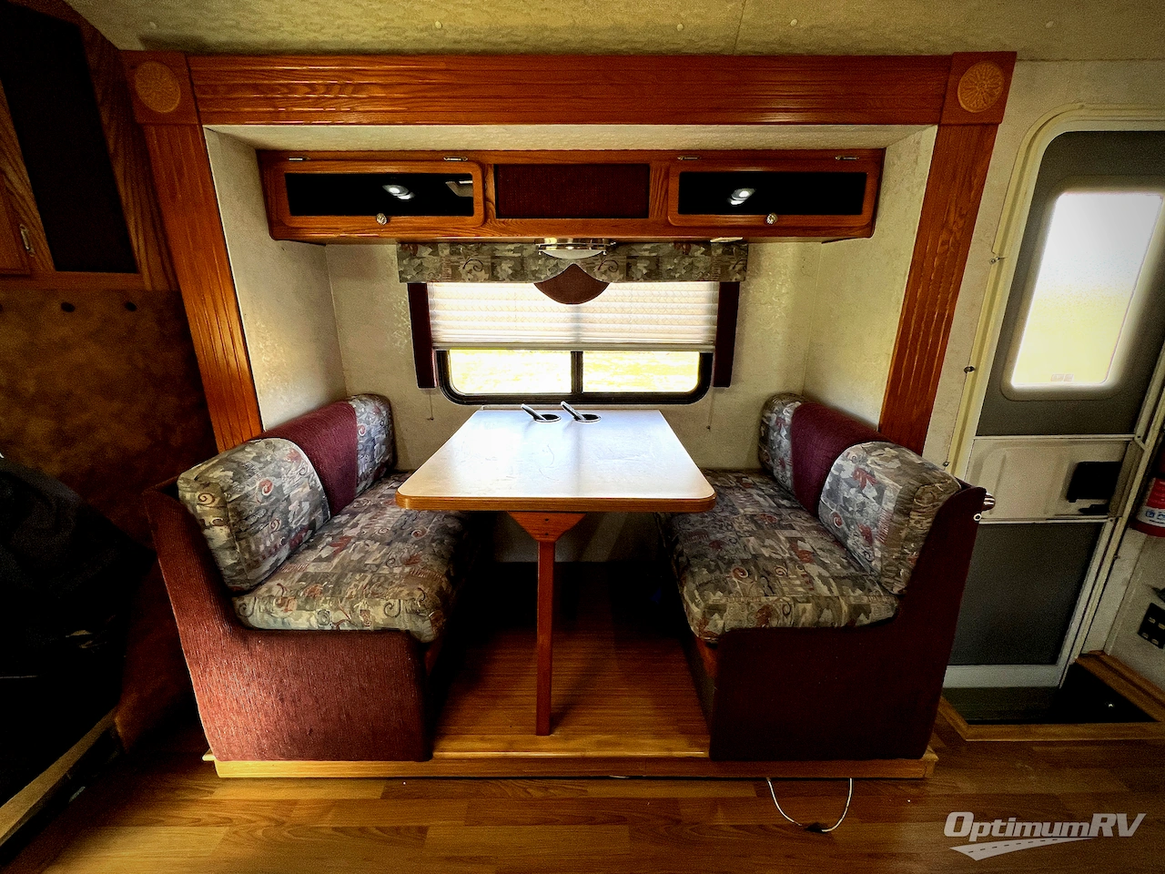 2004 Gulf Stream BT Cruiser 51250 Photo 9