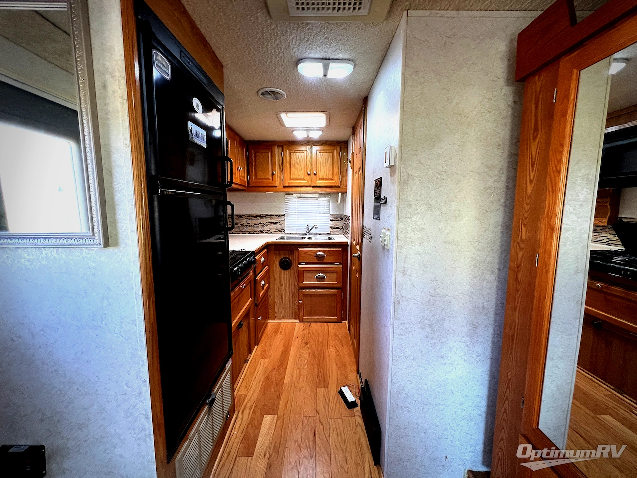 2004 Gulf Stream BT Cruiser 51250 Photo 12