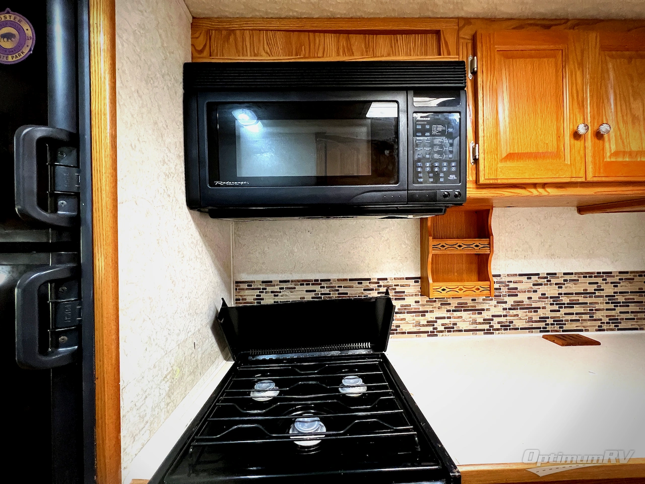 2004 Gulf Stream BT Cruiser 51250 Photo 15