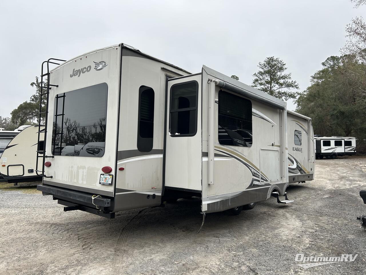 2017 Jayco Eagle 320RLTS Photo 2