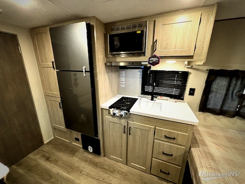 2026 Coachmen Catalina Summit Series 7 154RBX RV Photo 4