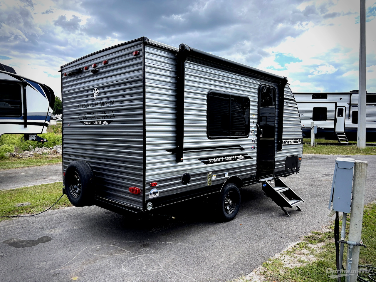 2026 Coachmen Catalina Summit Series 7 154RBX Photo 2