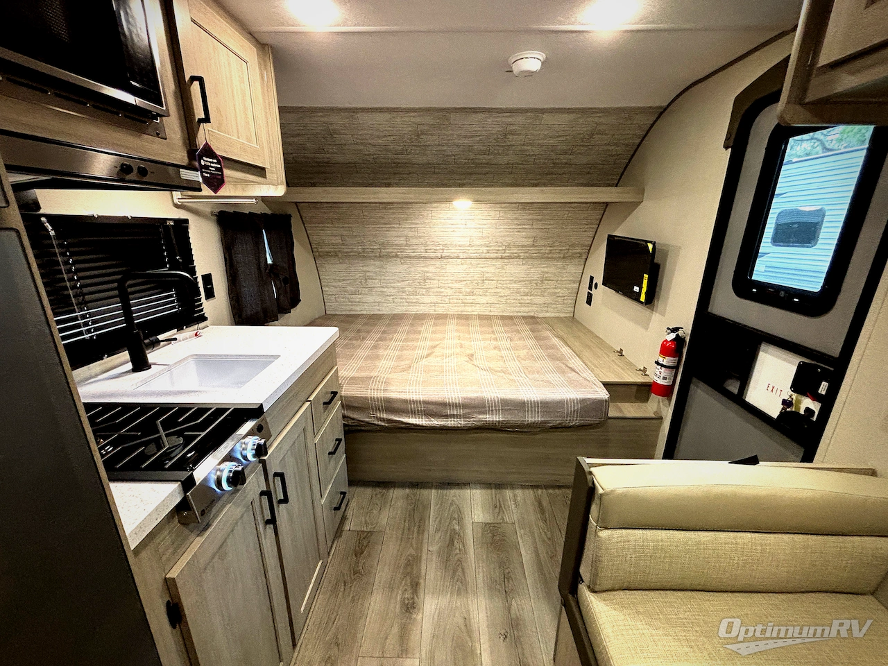 2026 Coachmen Catalina Summit Series 7 154RBX Photo 5