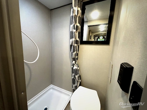 2026 Coachmen Catalina Summit Series 7 154RDX RV Photo 4