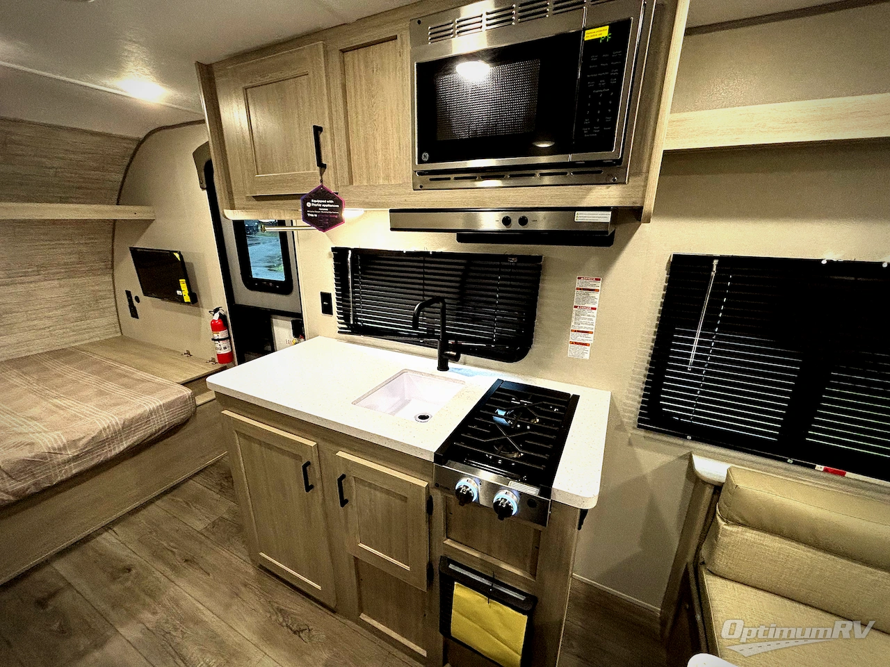 2026 Coachmen Catalina Summit Series 7 154RDX Photo 6