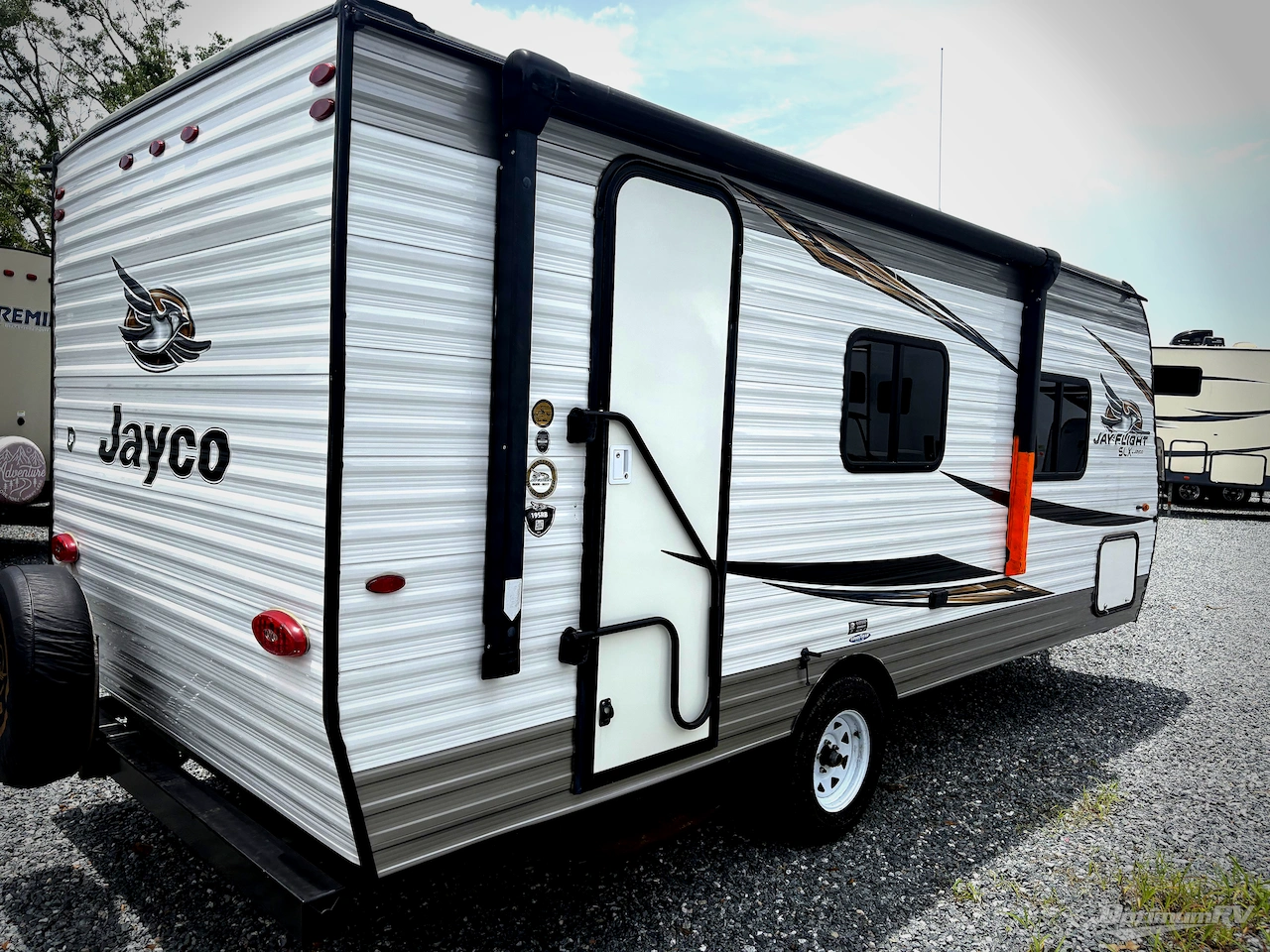 2019 Jayco Jay Flight SLX 7 195RB Photo 2