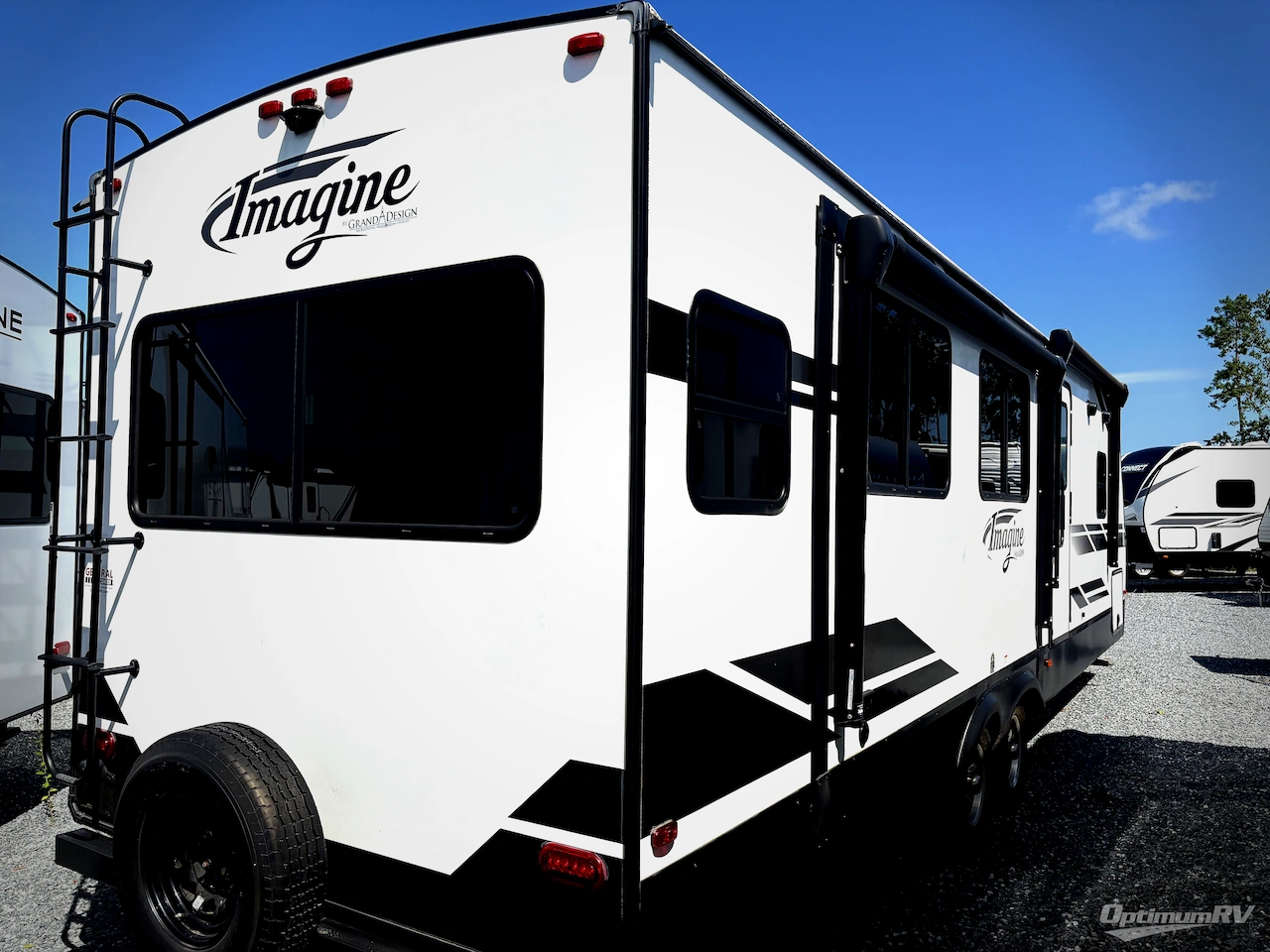 2021 Grand Design Imagine 2970RL Photo 2
