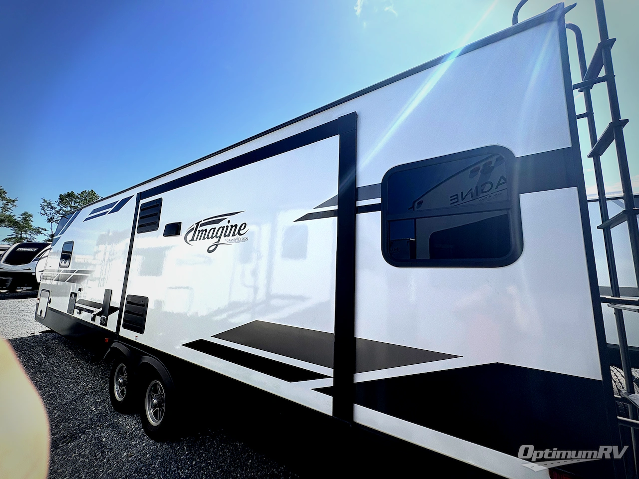 2021 Grand Design Imagine 2970RL Photo 3