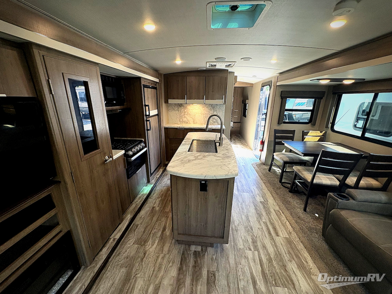 2021 Grand Design Imagine 2970RL Photo 6