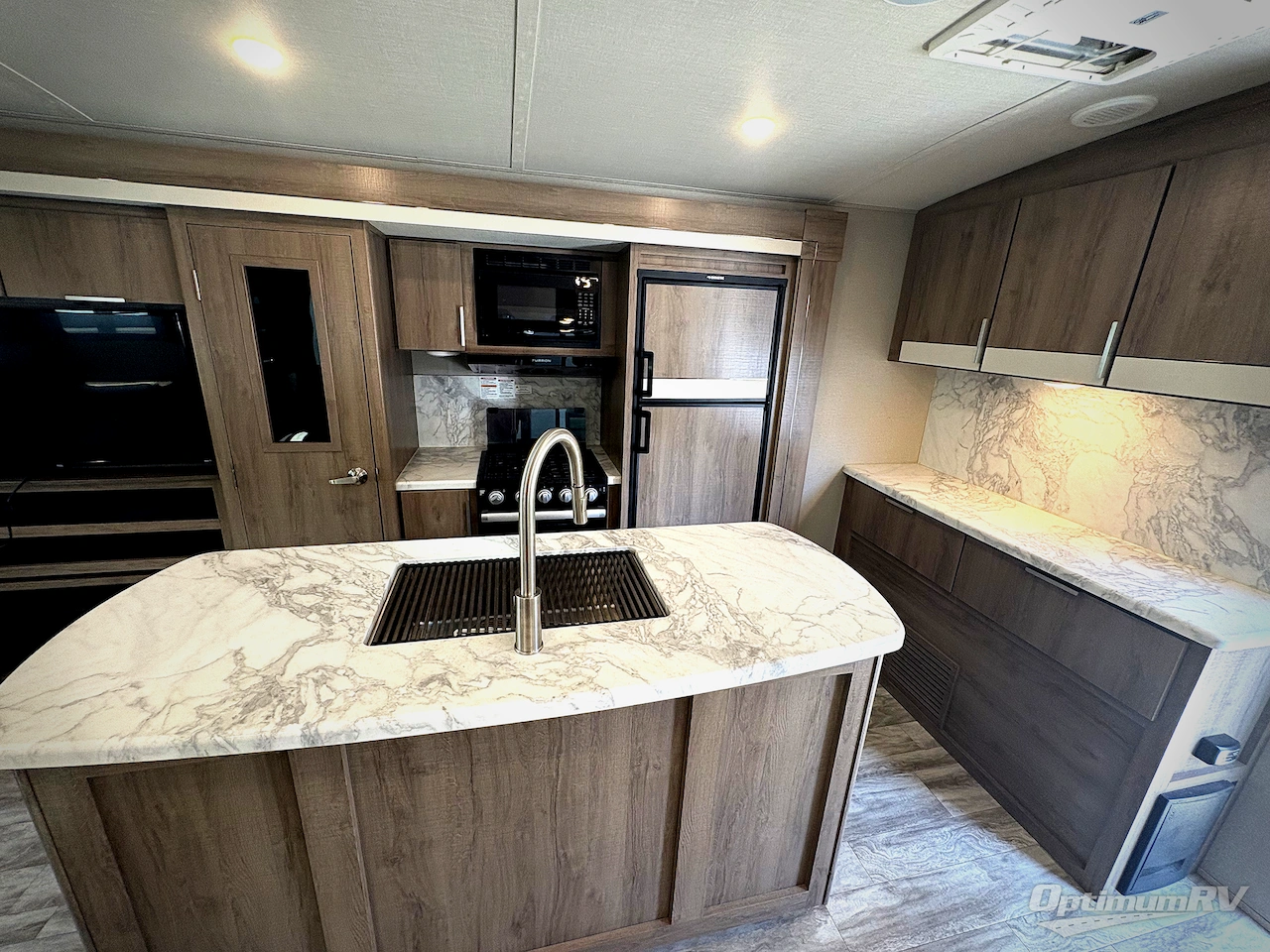 2021 Grand Design Imagine 2970RL Photo 10