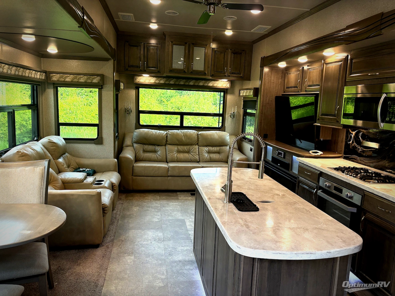 2020 Forest River Cedar Creek Champagne Edition 38EL Photo 6
