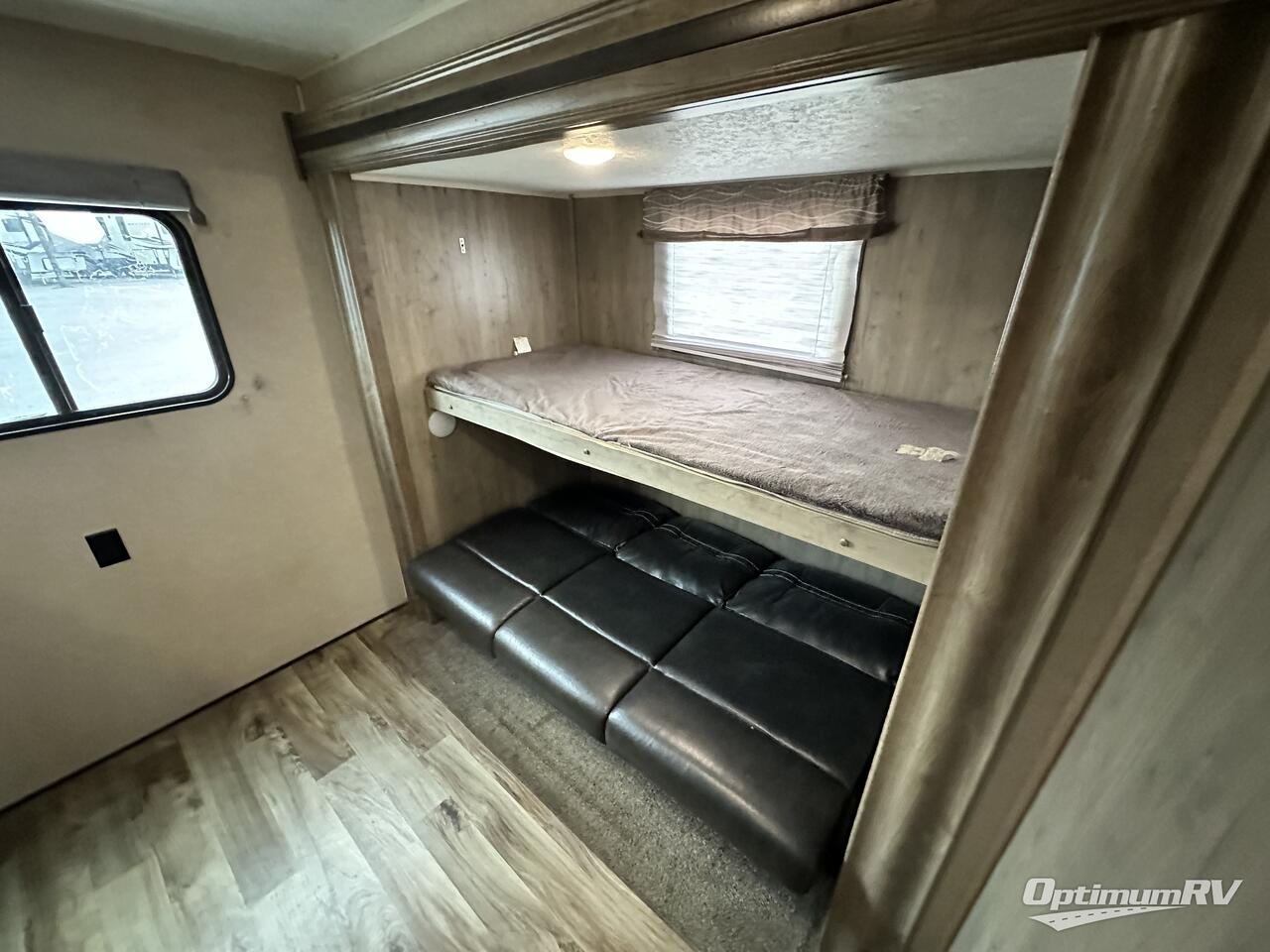 2020 Palomino Puma XLE Lite 31BHSC Photo 17