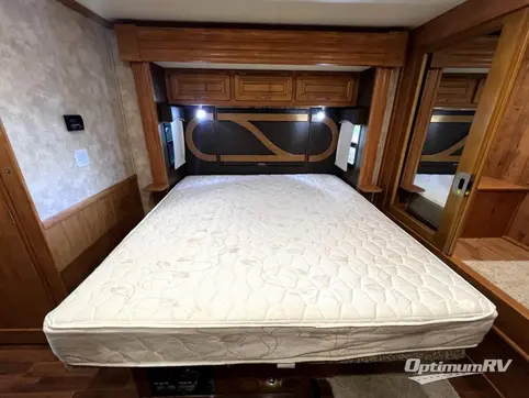 2018 NeXus Bentley 34B RV Photo 4