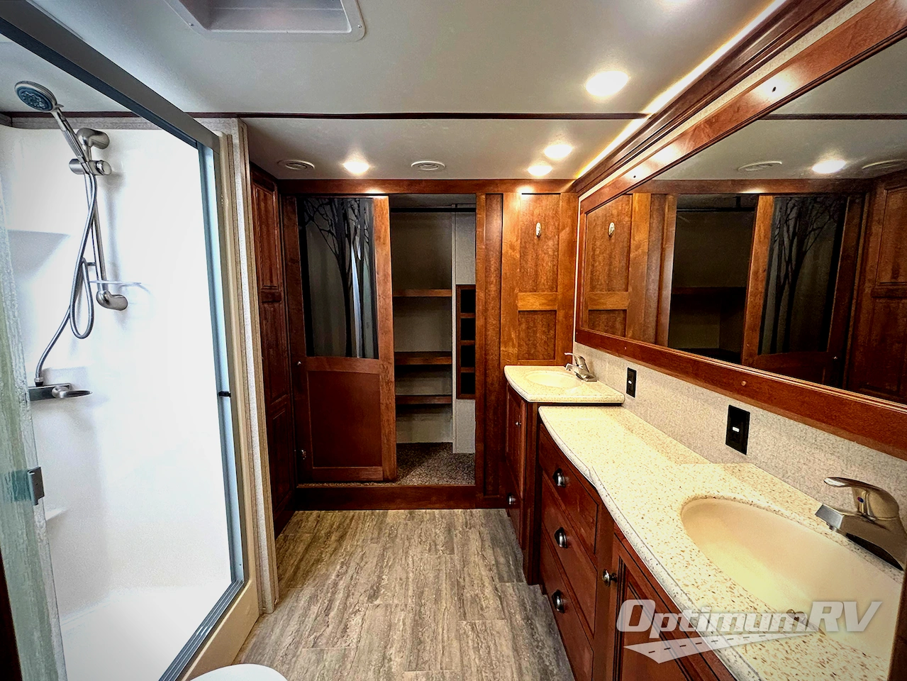2017 Redwood Redwood 390WB Photo 18