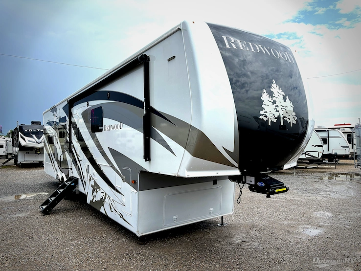 2020 Redwood Redwood 4001LK RV Photo 1
