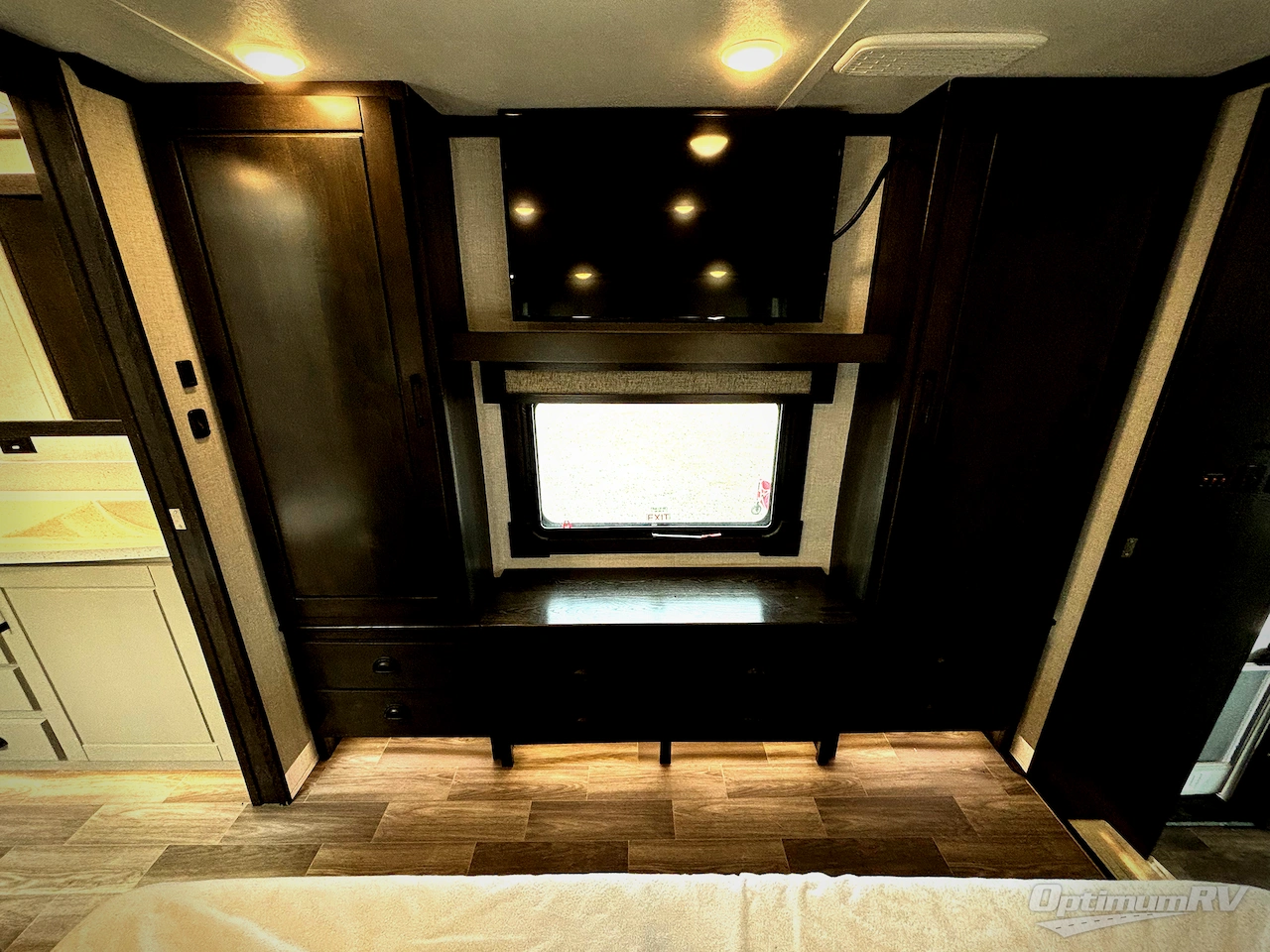 2020 Redwood Redwood 4001LK Photo 11