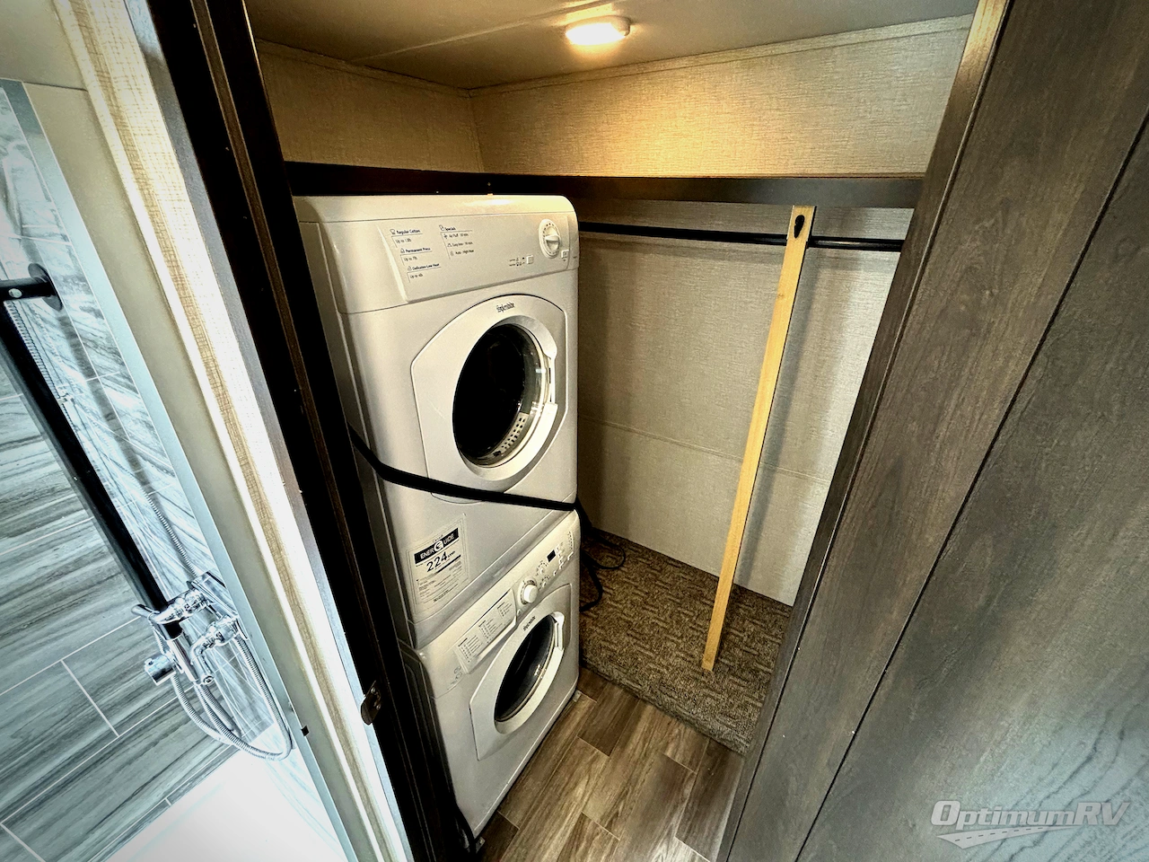 2020 Redwood Redwood 4001LK Photo 14