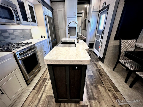 2022 Redwood Redwood 4150RD RV Photo 3