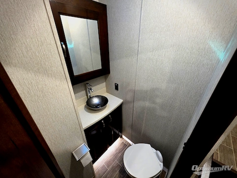 2019 Redwood Redwood 3901MB RV Photo 3