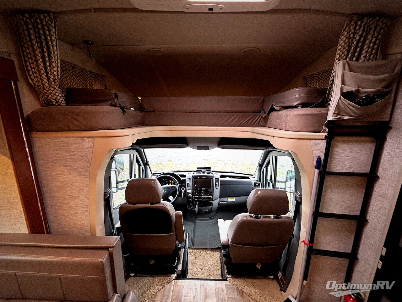 2017 Winnebago View 24J Photo 13