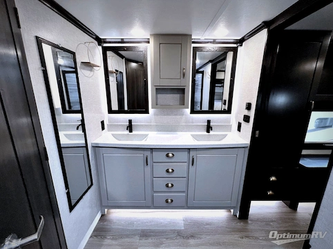 2021 Redwood Redwood 4150RD RV Photo 4