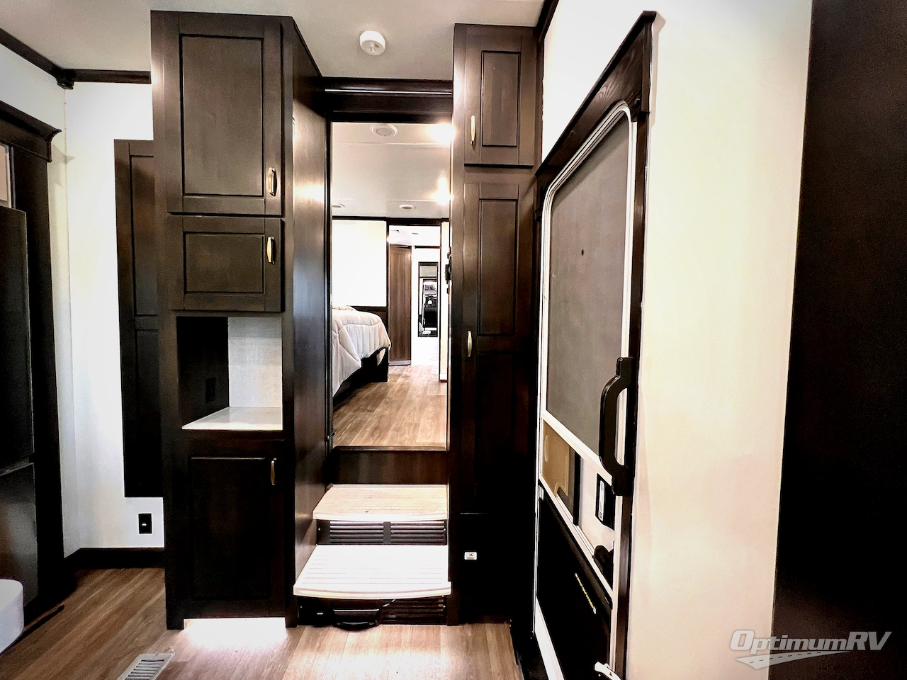2021 Redwood Redwood 4150RD Photo 17