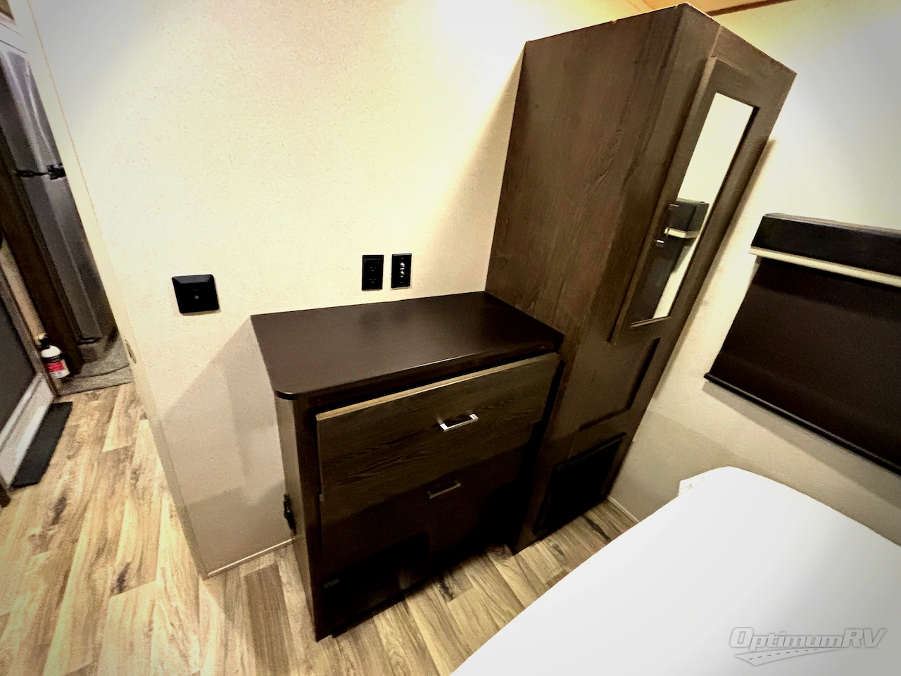 2018 Forest River Salem Hemisphere Lite 272RL Photo 9