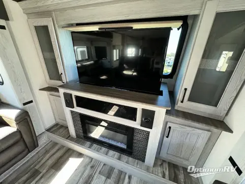 2023 Keystone Montana High Country 377FL RV Photo 3