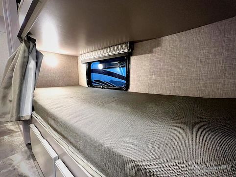 2023 Thor Quantum LF31 E450-V8 RV Photo 3